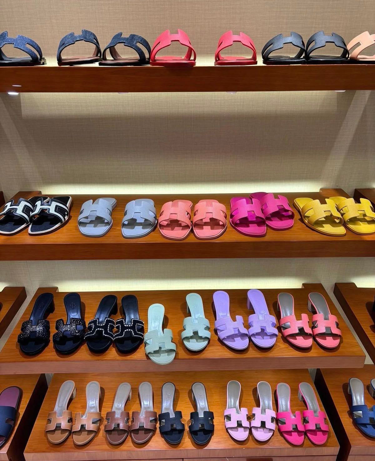 SHOES SUPPLIERS AND MANUFACTURERS